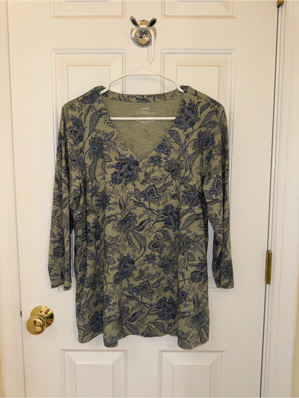 Women's Olive Green Floral V-Neck Long Sleeve Top
